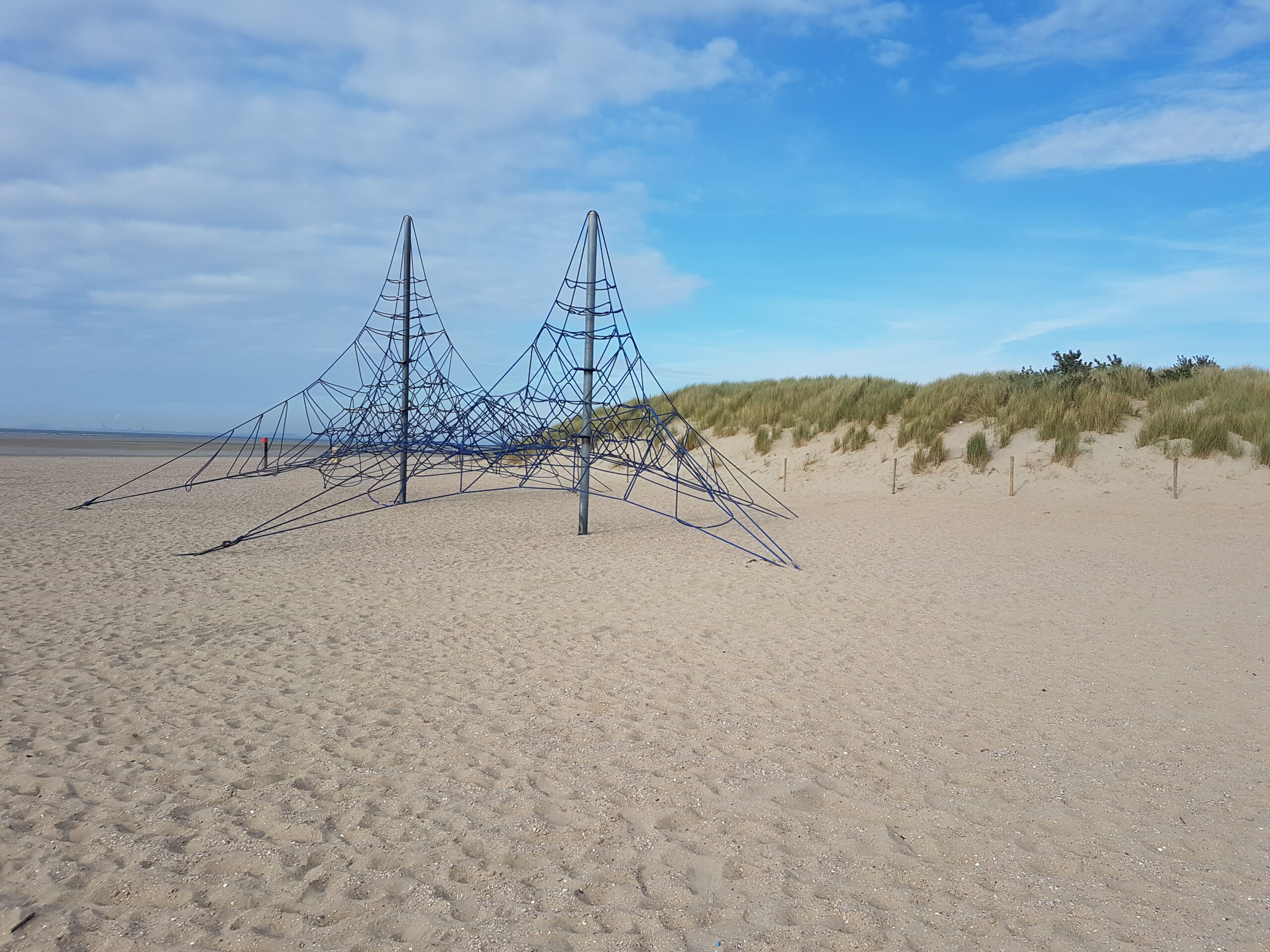 20200526_Strand-Klettergerüst